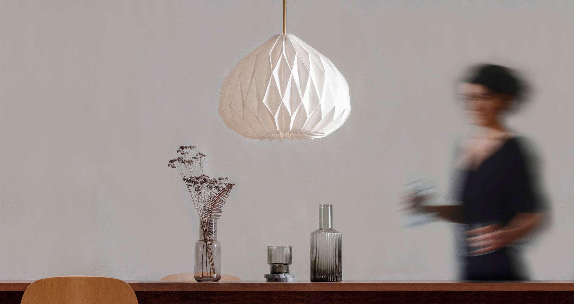 Modern dining room pendant light fixture for ambient lighting for room