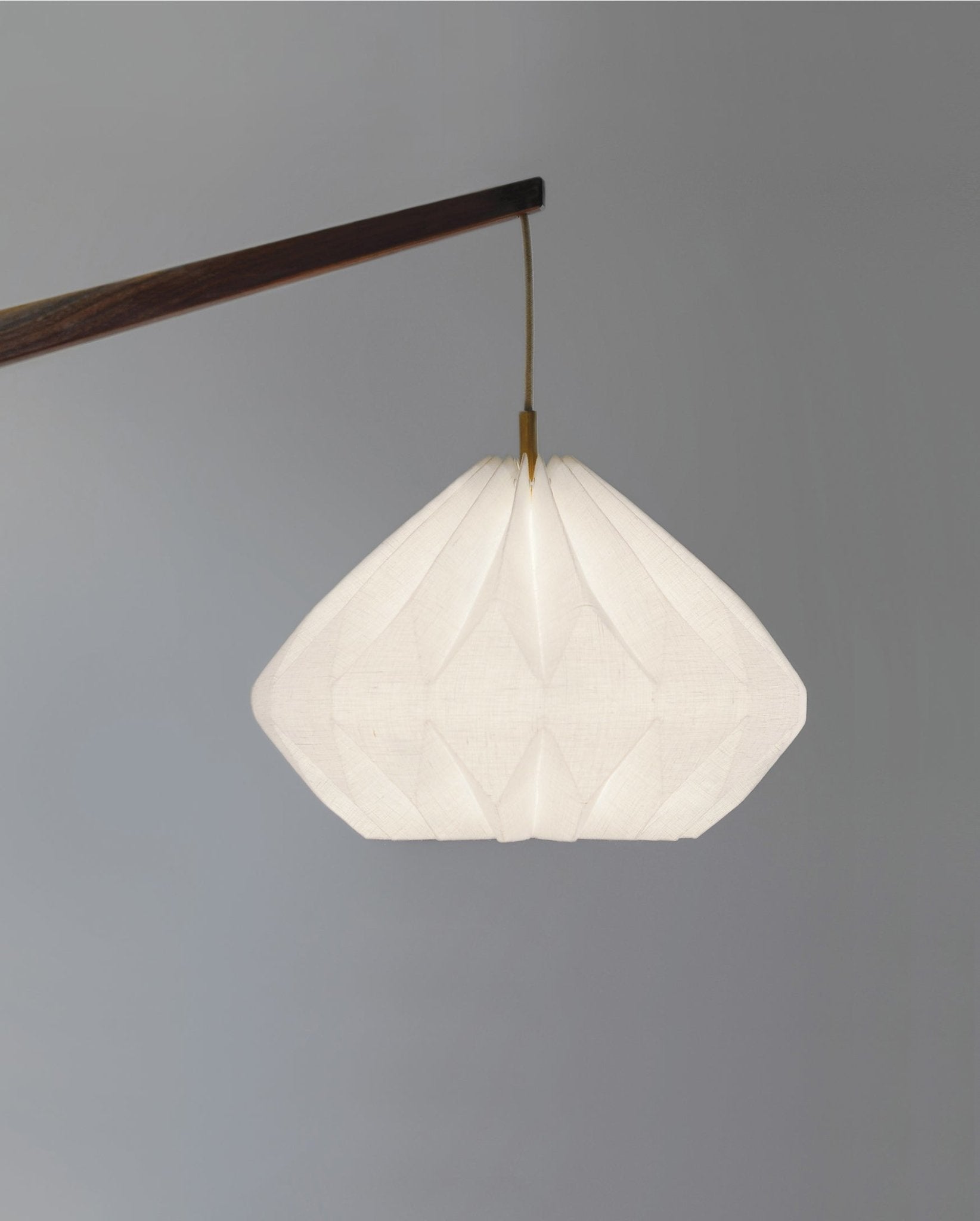 SWING ARM LAMP - laloupedesign